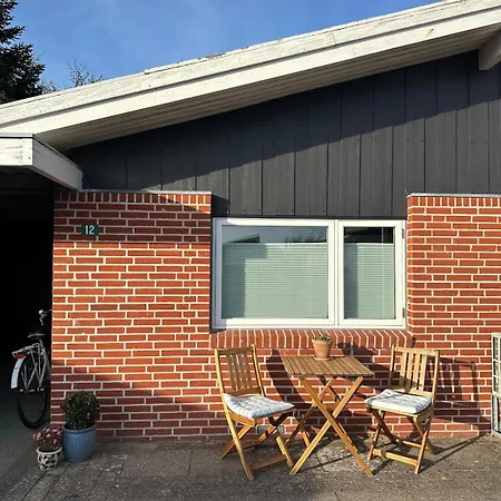 度假居 Sjarmerende Og Hyggelig Lite Hjem